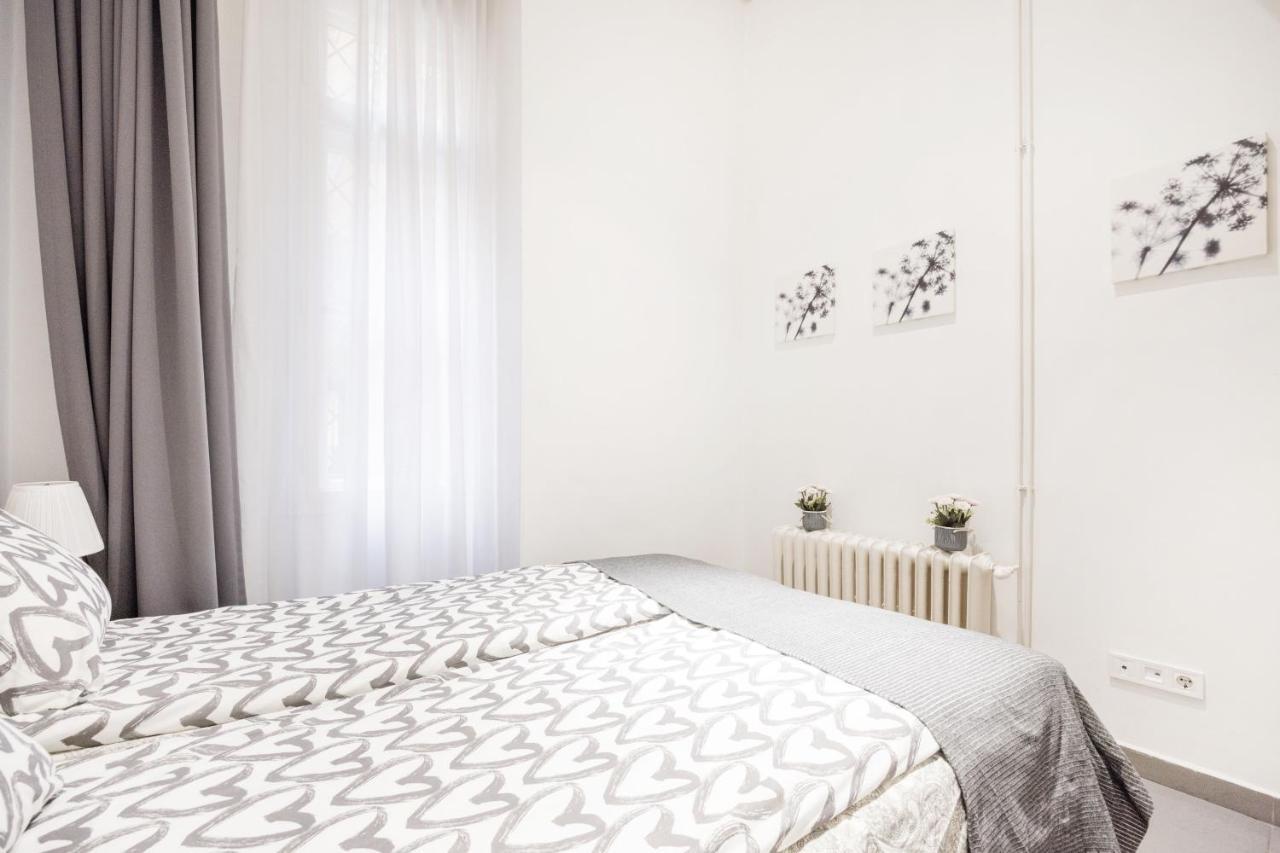 Elegant Apartment In Super Central Location Budapest Ngoại thất bức ảnh